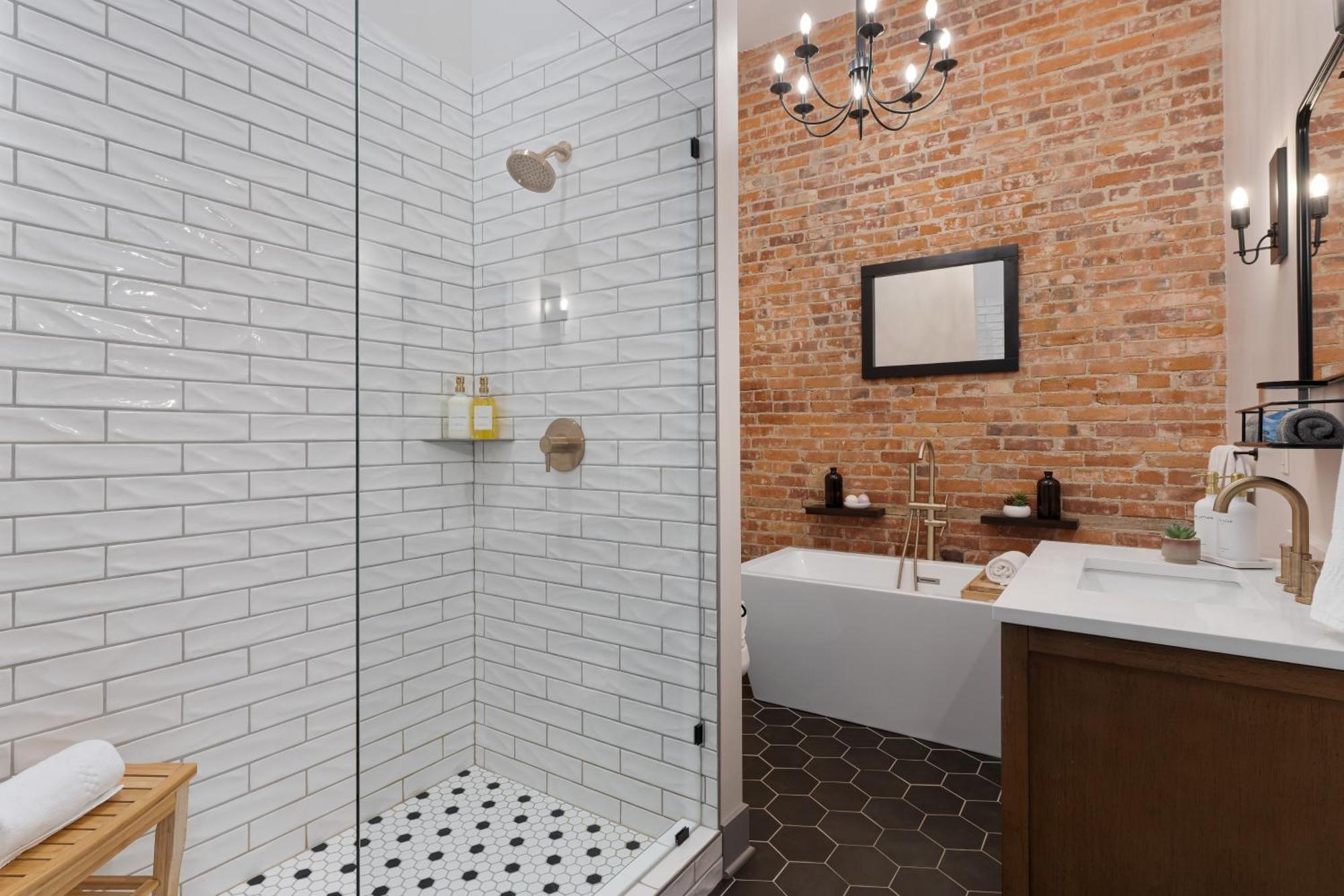 Apartment Spacious Luxury In Historic Downtown - Oh Amish Country